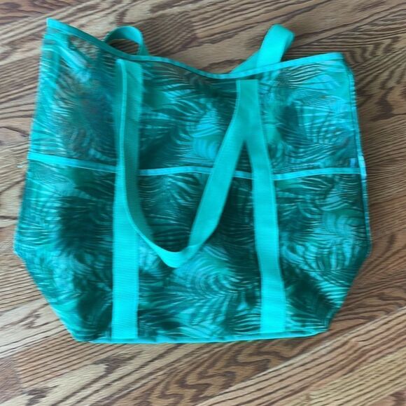Beautiful green palm leaves beach bag Mesh Beach Tote durable fits a lot pockets - Picture 10 of 10